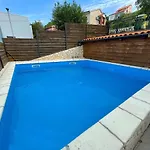With Pool Near Sea Σπίτι διακοπών Dramalj